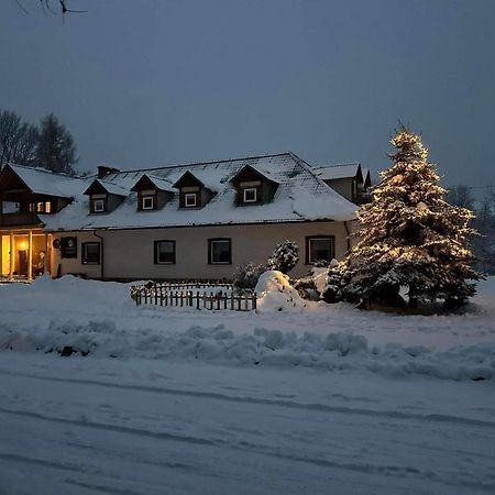 ホテル Latarnia Wagabundy Bieszczady Wola Michowa エクステリア 写真