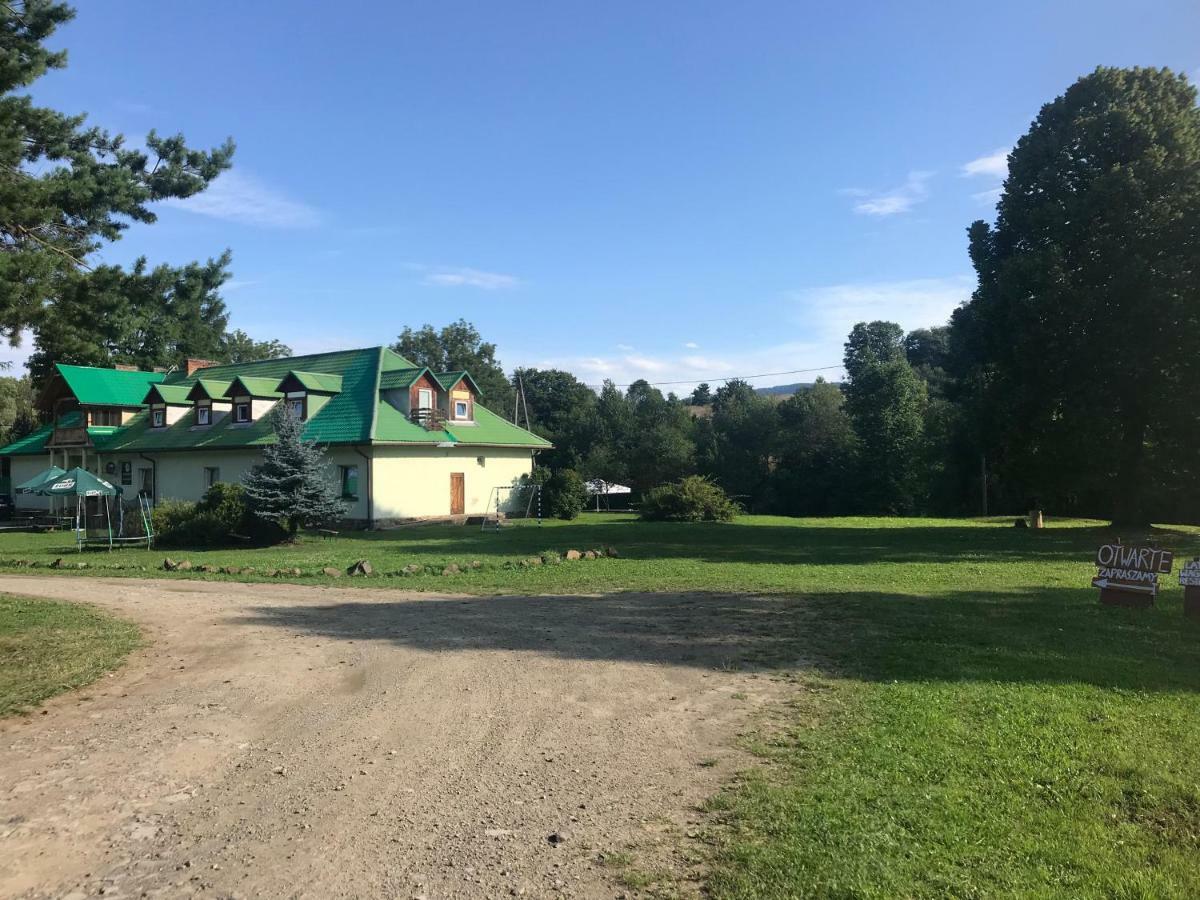 ホテル Latarnia Wagabundy Bieszczady Wola Michowa エクステリア 写真